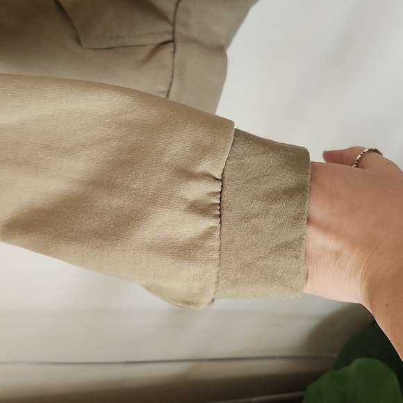 Playboy tan pullover hoodie, box logo, playboy bunny, large. - Picture 4 of 7